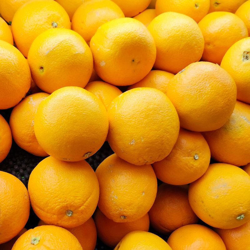 Organic Valencia Oranges, featured in the Joy Wholefoods online store.