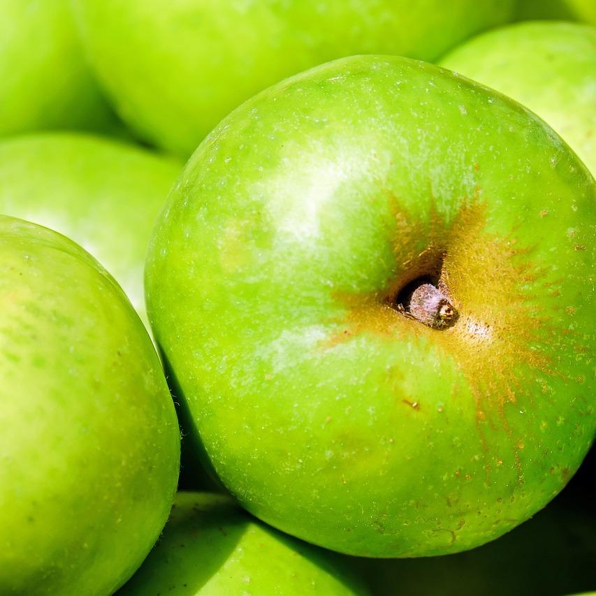 Apples Green, delivered fresh by Joy Wholefoods.